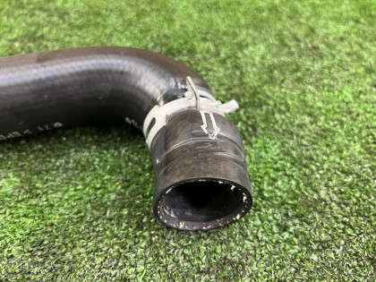 Патрубок радиатора