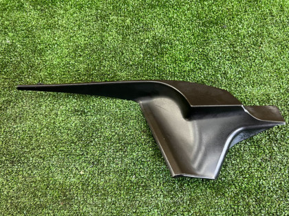 Уголок жабо